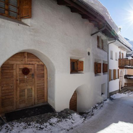 Chasa Curasch Appartement Scuol Buitenkant foto
